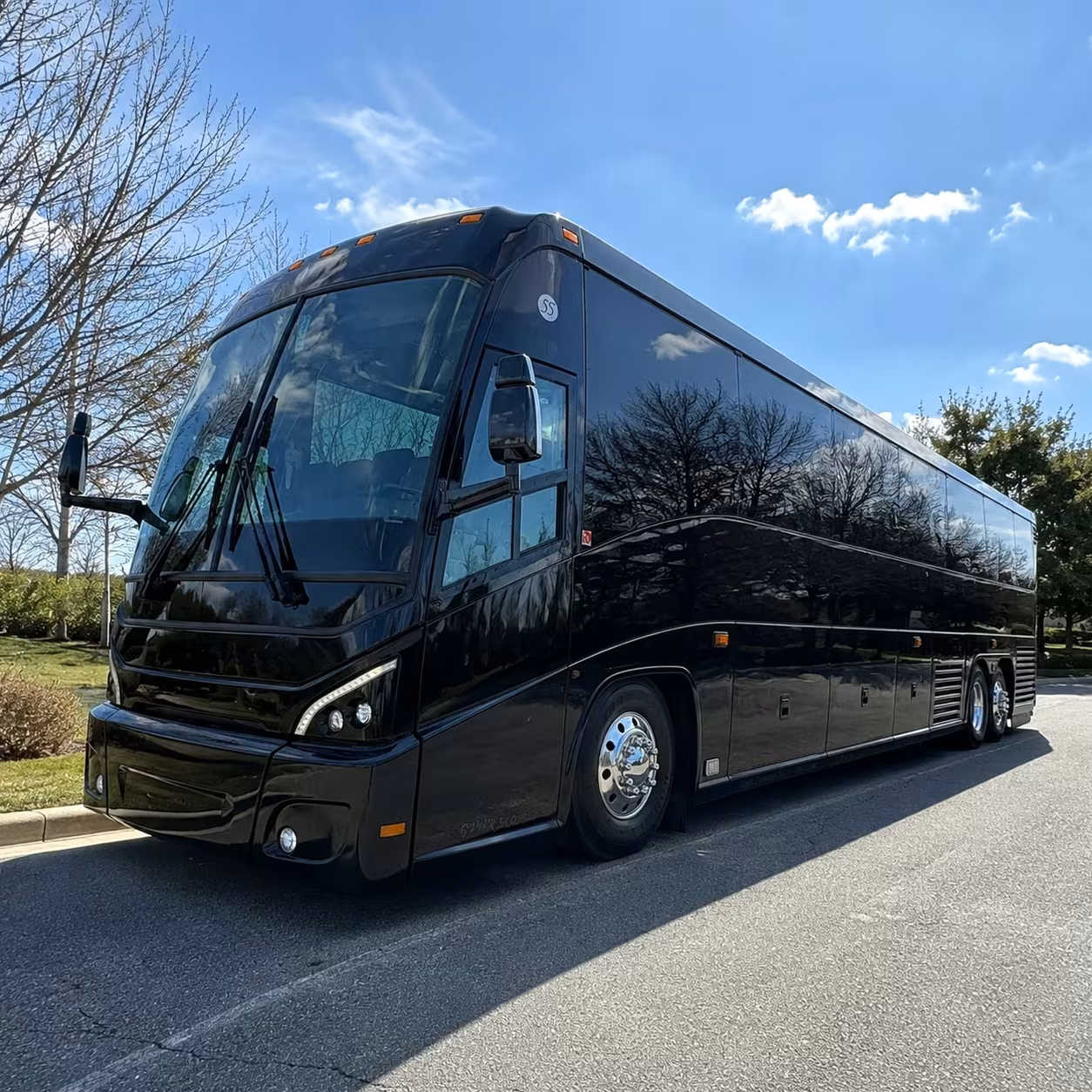 charter bus rentals for idaho falls construction and worksite teams