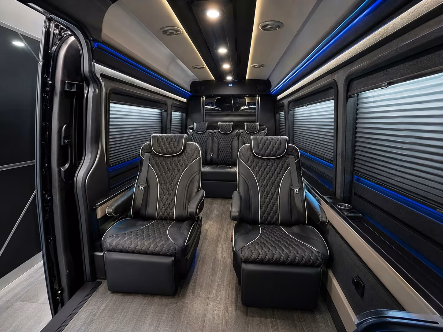 idaho falls wedding shuttle buses for guests flying into ida